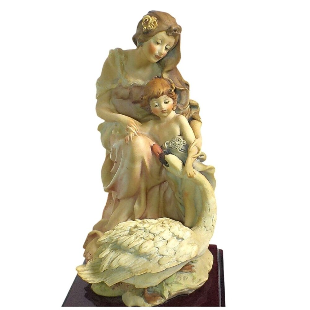 Giuseppe Armani Maternity Swan Porcelain Figurine Limited Edition